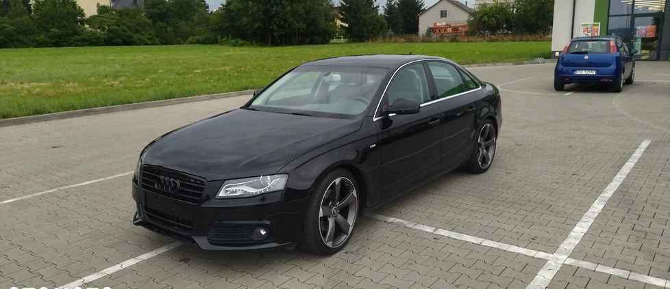 Audi A4 cena 39900 przebieg: 260000, rok produkcji 2011 z Kraków małe 211